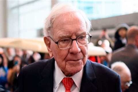 Warren Buffett's Berkshire Hathaway May Buy Japanese Stocks Again