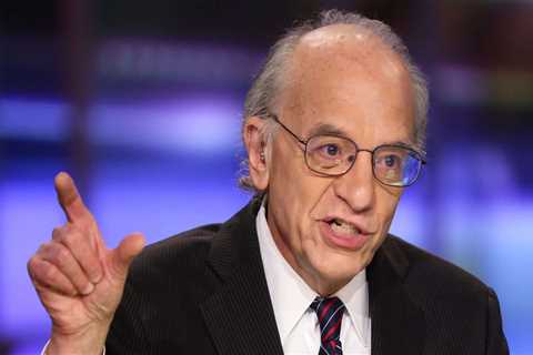 Wharton Professor Jeremy Siegel Says Bitcoin Has Replaced Gold As Inflation Hedge