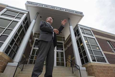 Clarksville university to dedicate new $18.4 million science center