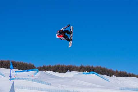 Zoi Sadowski-Synnott Leads Slopestyle’s New Guard