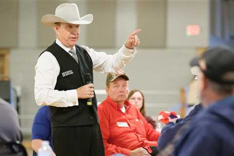 In Nebraska, a Trump-Inspired Candidate Cracks Open Divide in the G.O.P.