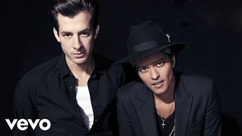 Mark Ronson - Uptown Funk (Live on SNL) ft. Bruno Mars