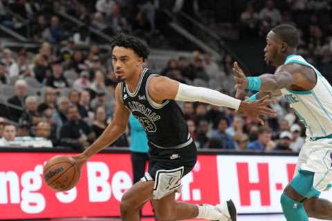 Tre Jones Receives Manu Ginobili Comparisons from San Antonio Spurs Coach Gregg Popovich