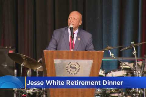Secretary of State Jesse White honored with retirement dinner