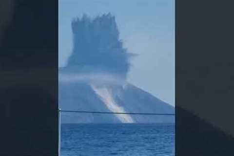 Scary Volcano Eruption In Italy