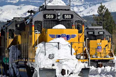 Union Pacific spies on workers taking medical leave, lawsuit says