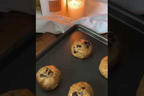How to bake perfectly soft chocolate chip cookies