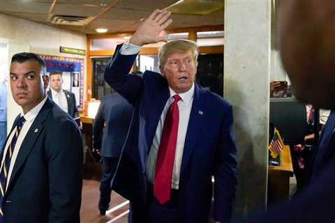 Trump news today: Trump claims he is “not afraid” of the Jan. 6 target letter amid the threat of..