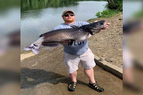 West Virginia Angler Breaks His Own Catfish Record 1 Year After Setting It