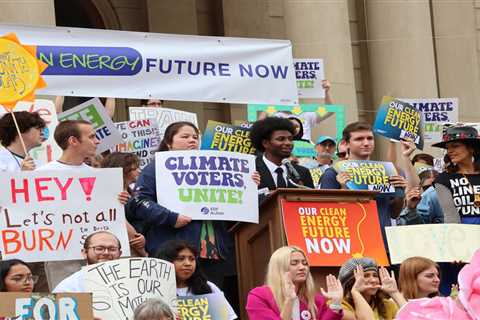 Advocates rally for clean energy as lawmakers continue to tweak legislation ⋆