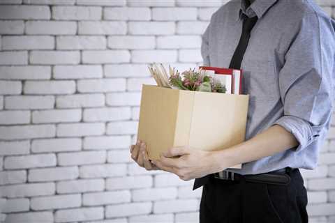 Thousands of Civil Servants Consider Quitting Over Office Return
