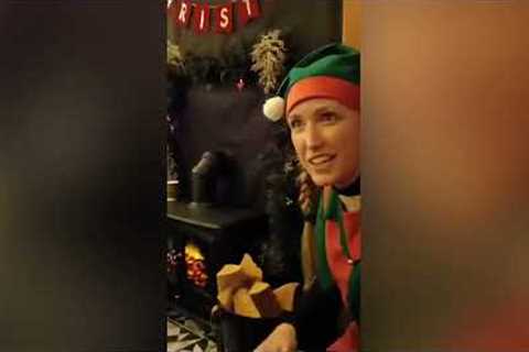 Deaf girl meets Santa properly for first time - thanks to signing elf