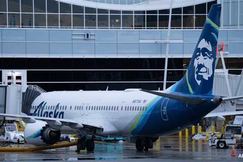 US Keeps All Boeing 737 MAX 9 Planes Grounded For “Extensive” Inspections