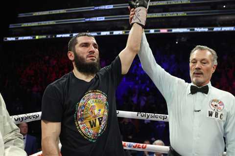 Eddie Hearn Talks Artur Beterbiev vs. Dmitry Bivol