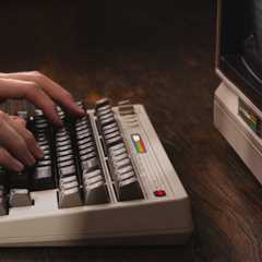 8BitDo Retro Mechanical Keyboard – C64 Edition