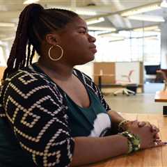 FAFSA woes complicate life for Detroit students planning for college