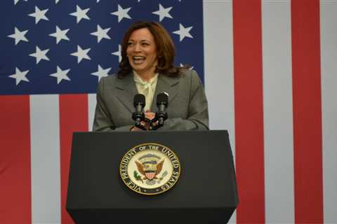 Harris touts Biden administration’s record on African Americans, Detroit automotive industry  •
