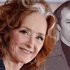 After 25 Years, Bonnie Raitt Confirms the Reason for Her Divorce