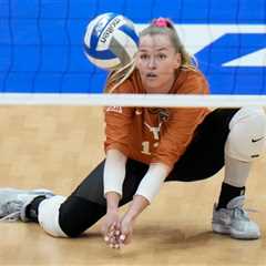 Longhorns volleyball falls to rival Sooners, lose 3rd consecutive 5-set match