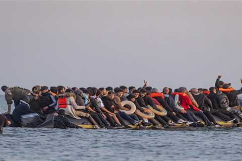 French Authorities Innovate Maritime Tactics to Intercept Migrant Boats