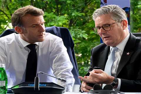 Starmer's About to Hand Macron Even More Cash for This Ridiculous Migrant Swap Deal