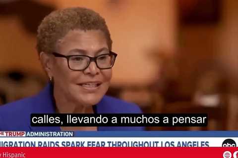 Karen Bass: Federal Officers Don’t Have a Right to Have a Mask