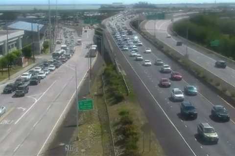 Evacuations Underway as Tsunami Sirens Go Off in Hawaii After 8.7 Magnitude Earthquake Strikes Off..