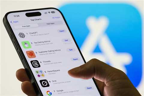Apple’s App Store Rankings Favor OpenAI Over xAI, Says Musk