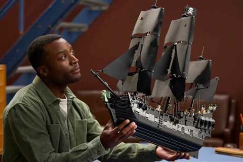 ‘Pirates of the Caribbean’ Lego Set Features 2,862-Piece ‘Black Pearl’
