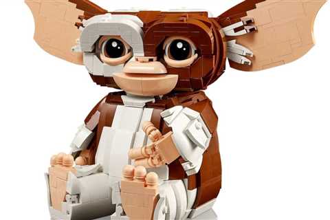 Lego Gizmo Breaks All ‘Gremlins’ Rules for Fun