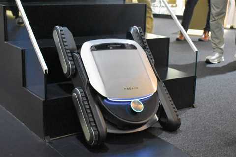 Robot Vacuum’s New Trick: Stair Climbing Capability