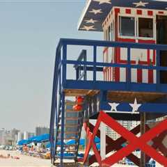 Expert Tips for Navigating Through Crowds at Festivities in Southeast Florida