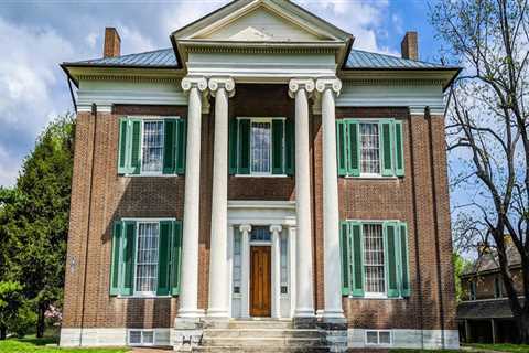 Exploring the Beauty and Charm of Central Kentucky Through Celebrations