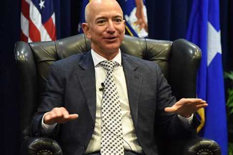 ‘The WaPo Extinction Event’: Washington Post Employees Beg For Their Jobs as Owner Jeff Bezos..